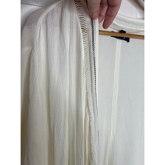 Torrid Women's Ivory Sequin Kimono Flowy Cover Up Size 00/0 equivalent to a M/L - Picture 7 of 10